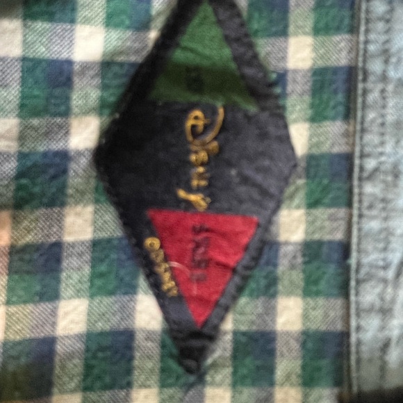 Disney store vintage Tigger mens Short sleeve shirt green Embroidered Tigger 😎 - Picture 3 of 3